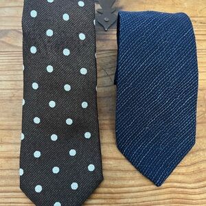 Suitsupply Brown Polka Dot and Blue Textured Ties